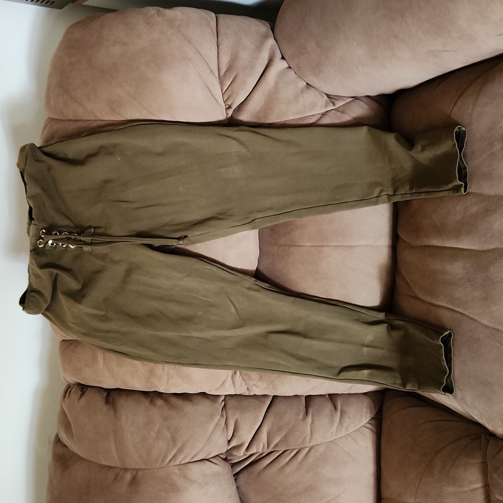 Khaki color leggings